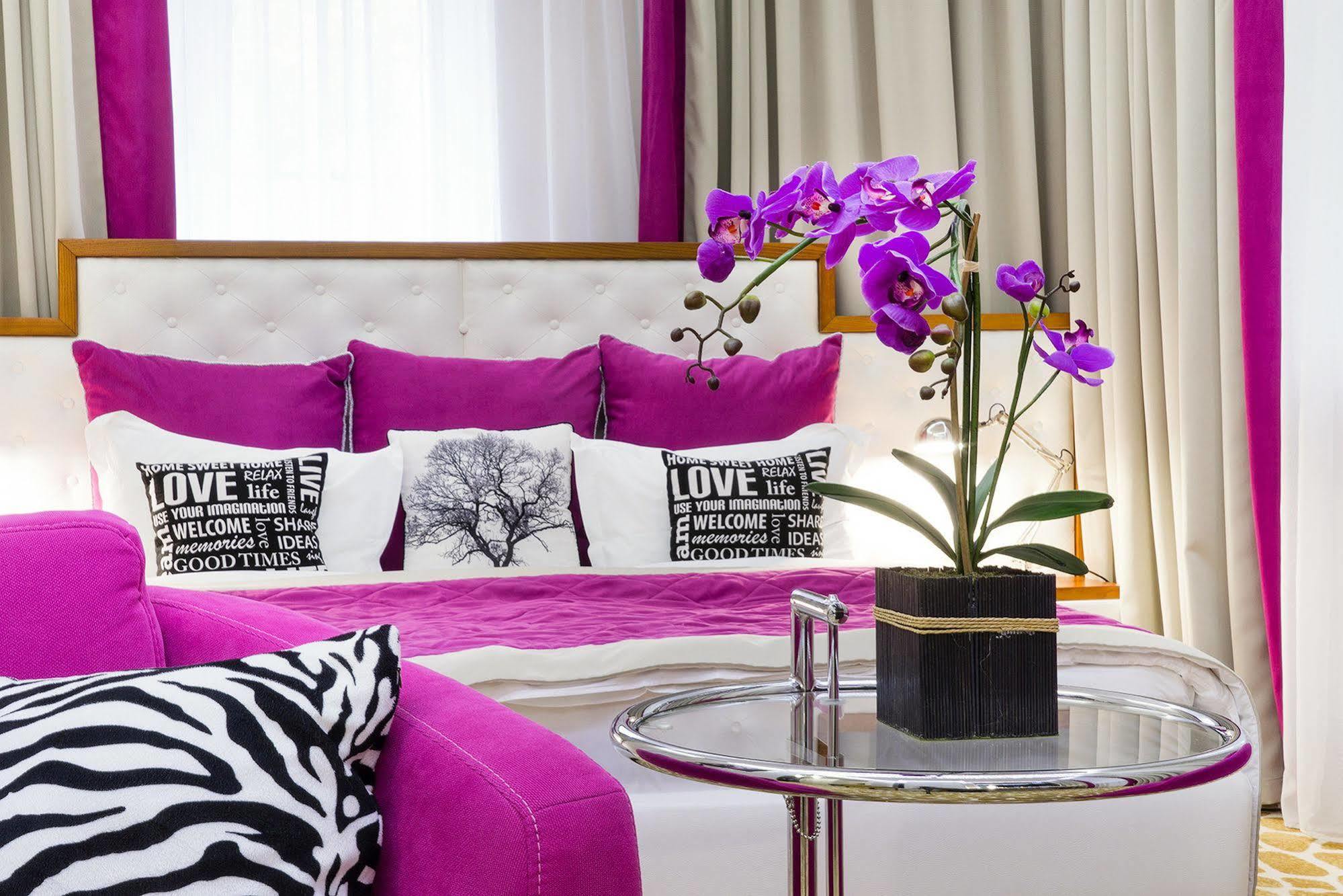 Mirax Sapphire Boutique Hotel Charkov Exteriér fotografie